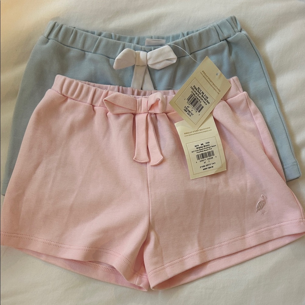 NWT TBBC shorts 
4T